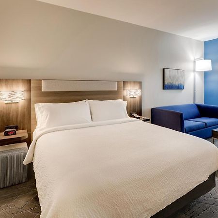 Holiday Inn Express Holly Springs - Raleigh Area By Ihg Exteriör bild