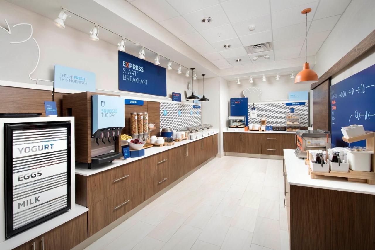Holiday Inn Express Holly Springs - Raleigh Area By Ihg Exteriör bild