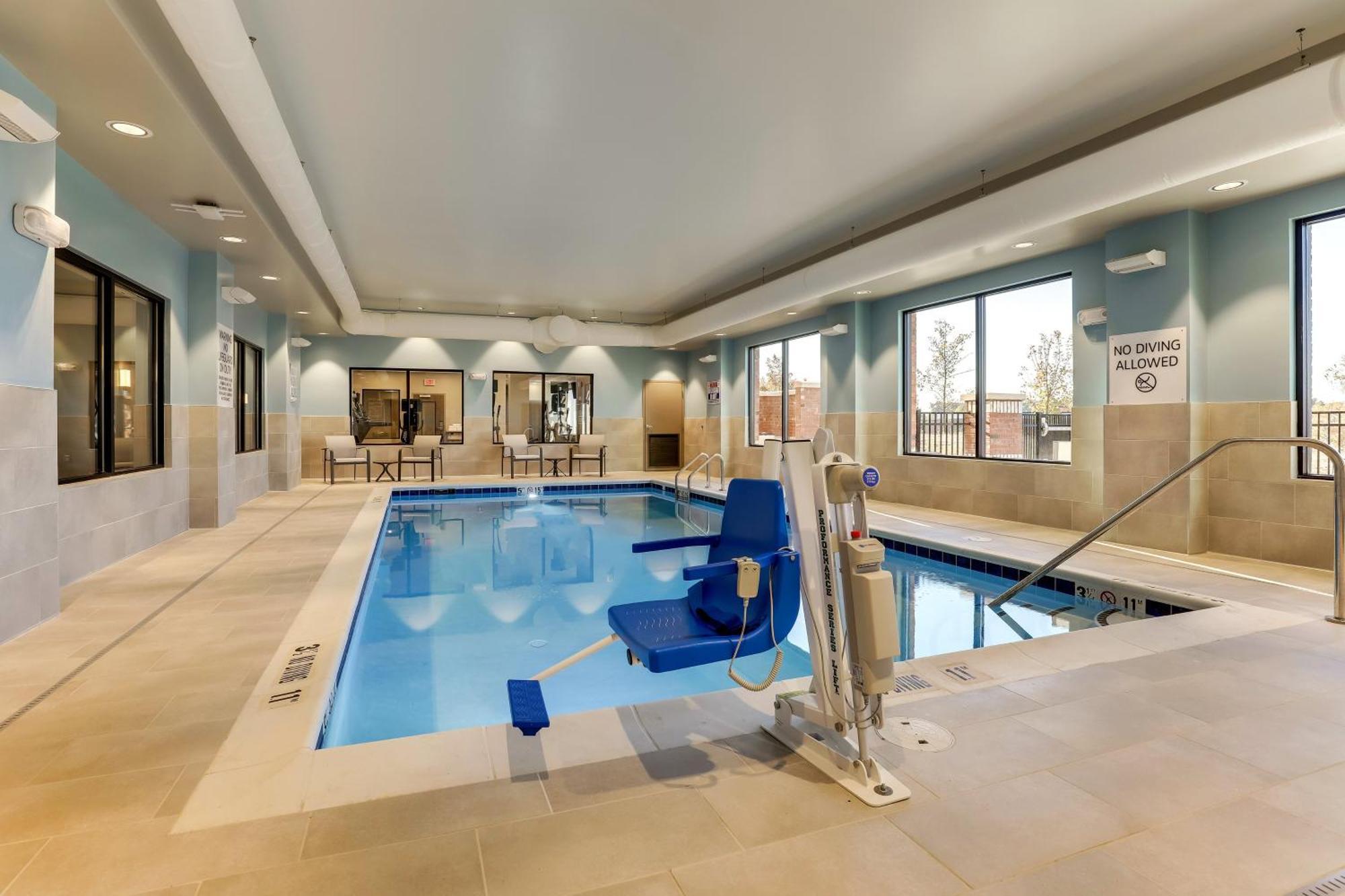 Holiday Inn Express Holly Springs - Raleigh Area By Ihg Exteriör bild