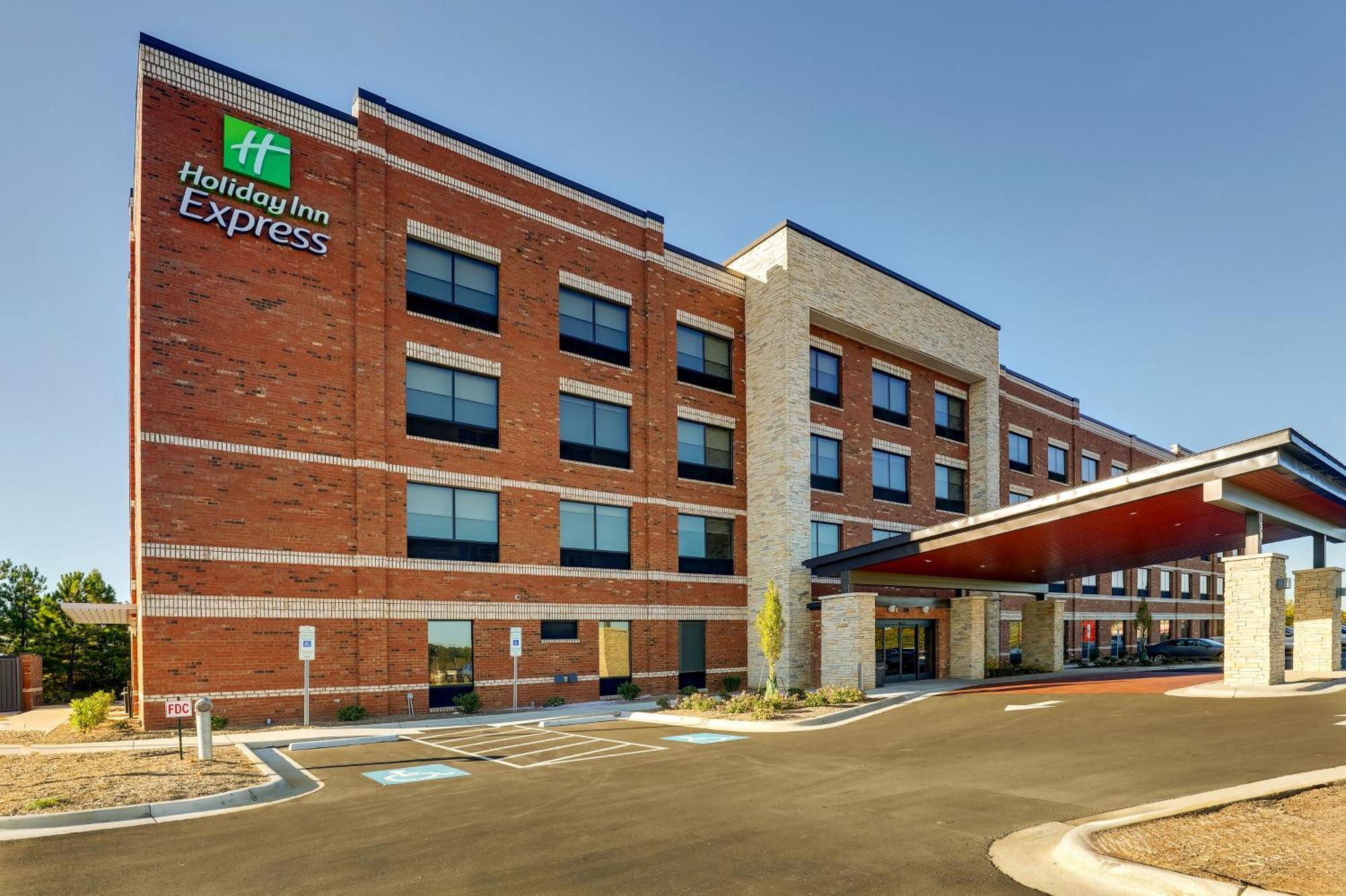 Holiday Inn Express Holly Springs - Raleigh Area By Ihg Exteriör bild