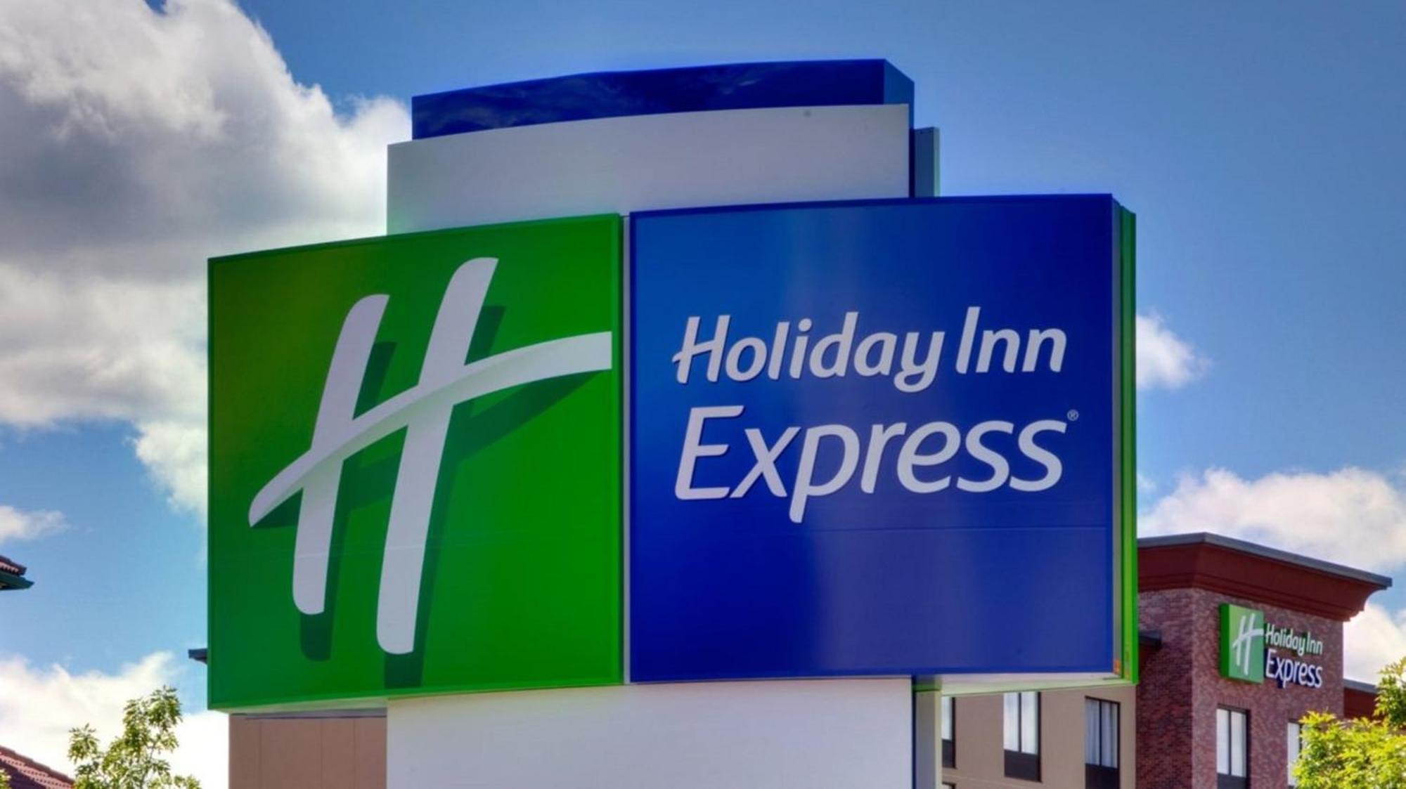 Holiday Inn Express Holly Springs - Raleigh Area By Ihg Exteriör bild